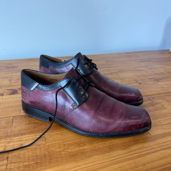 John Fluevog Oxford Dress Shoes Burgundy Black Leather Lace Up Size 9